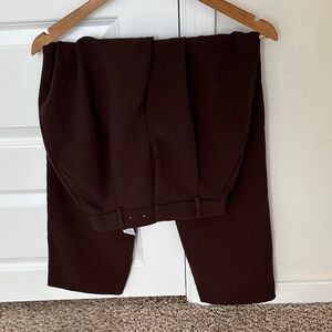 Abercrombie Quinn Tailored Pant in Coffee 27 Long